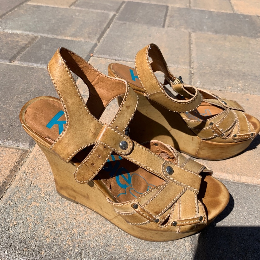 Sandals - Picture 3 of 3